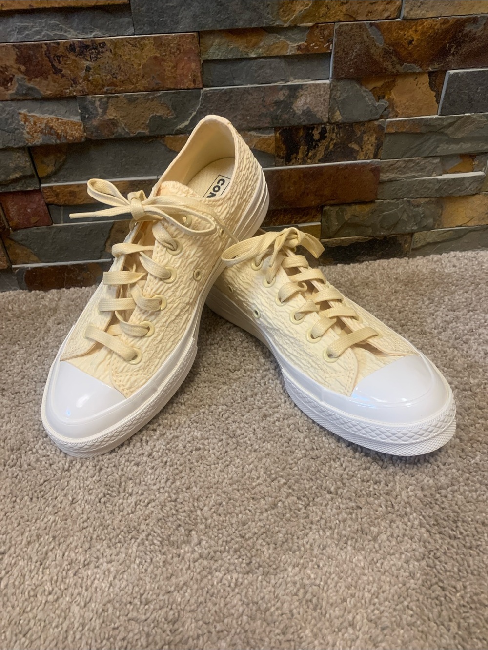Converse Low Top Sneakers in Pale Yellow Cream